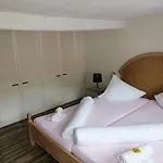 Апартаменты Gaestehaus Zum Salztrippler *