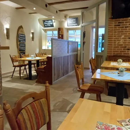 Gaestehaus Zum Salztrippler Apartament Rumbach